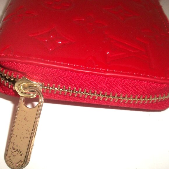 Monogrammed Red Vinyl Zip-Around CLutchWallet in Style of B=Vernis Wallet NOT LV - Picture 6 of 12